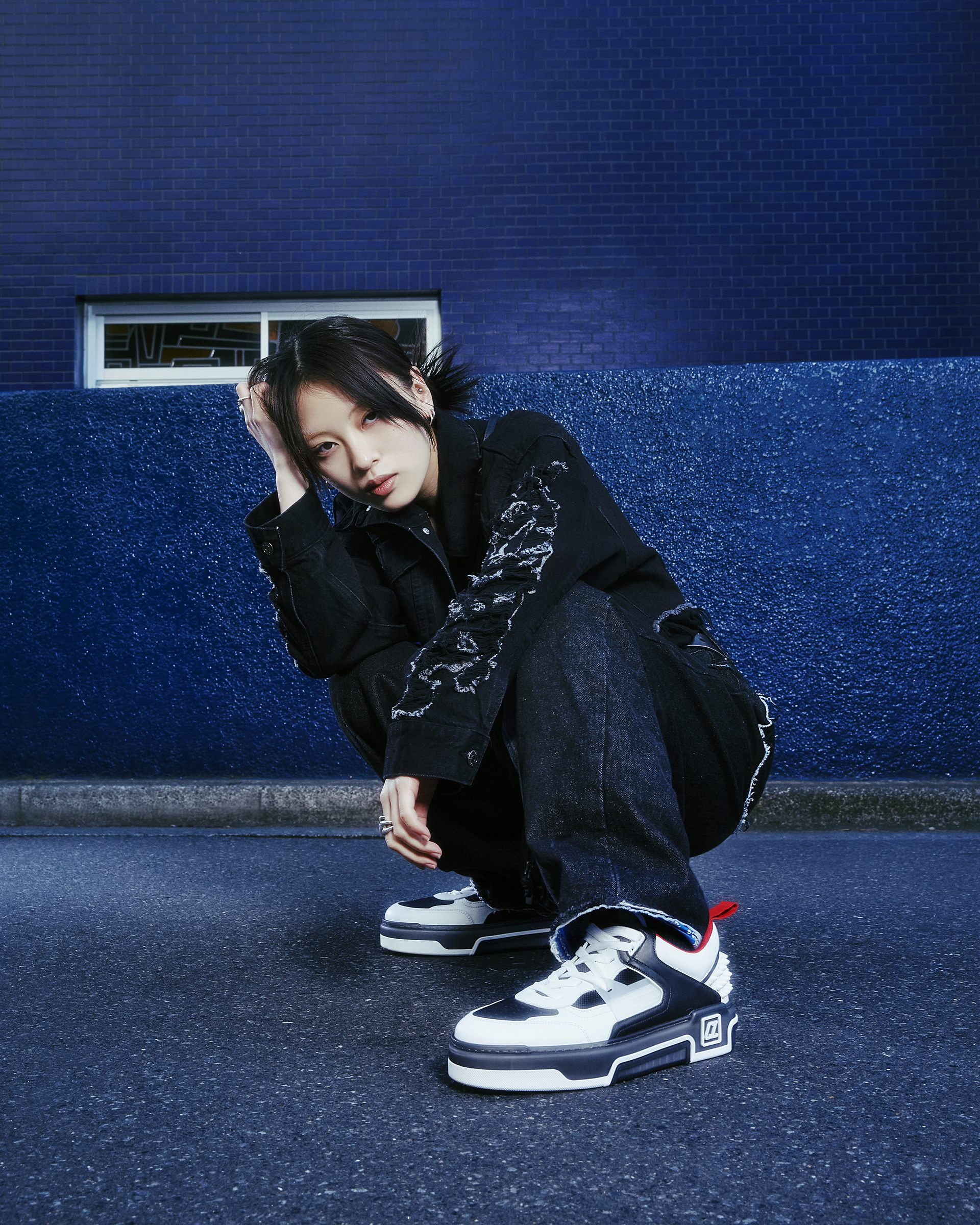 青木紅巴が履く Christian Louboutin | FreshSnaps | Droptokyo
