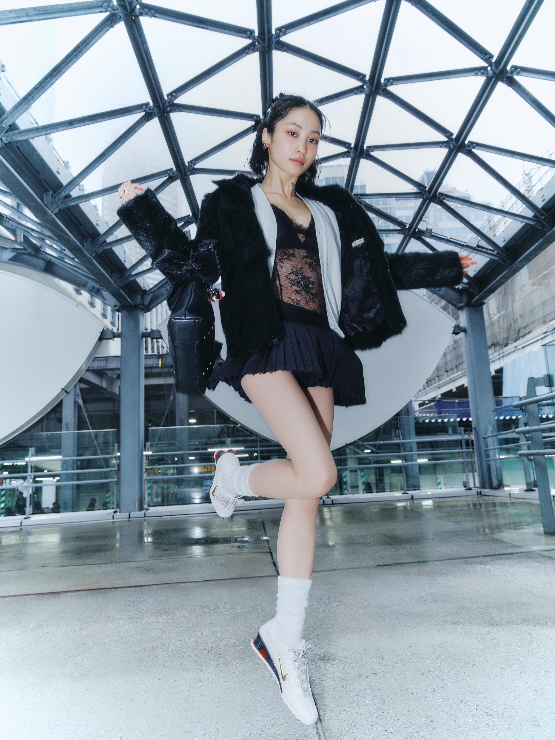 LISAが履くNike SHOX Z | FreshSnaps | Droptokyo