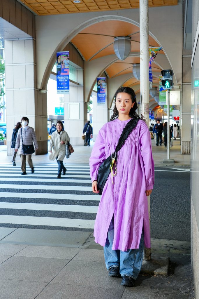 バッグ¥12,100、ストラップ(ショルダー部分)¥6,710／Topologie (トポロジー)